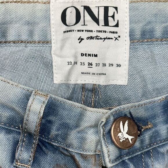 One Teaspoon Distressed Paint Splatter Jeans(Size 26) - Picture 6 of 7